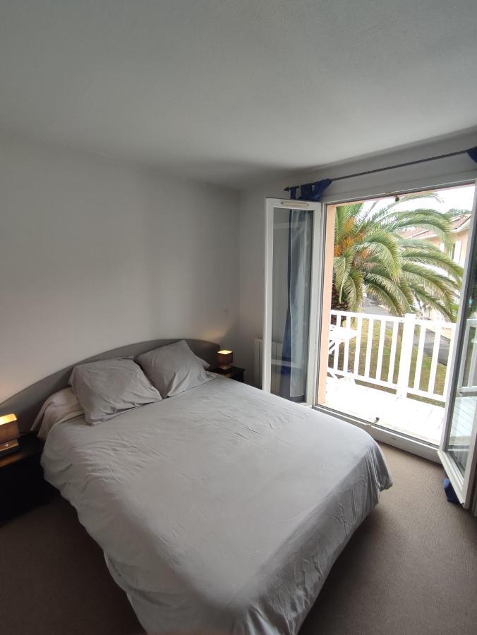 Petit Oasis Avec Piscine Apartment Anglet Bagian luar foto
